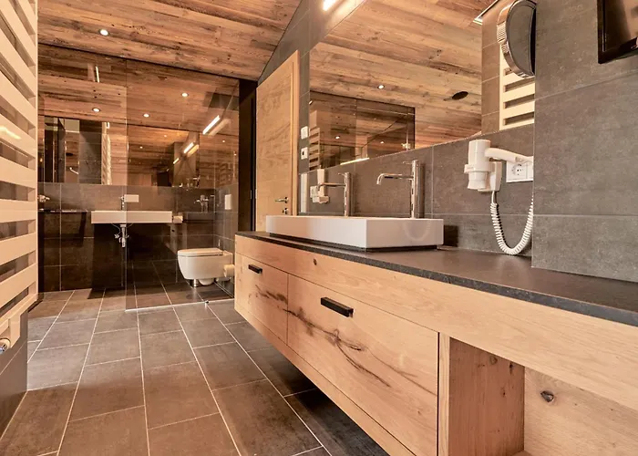 Bergsteiger - By Interhome